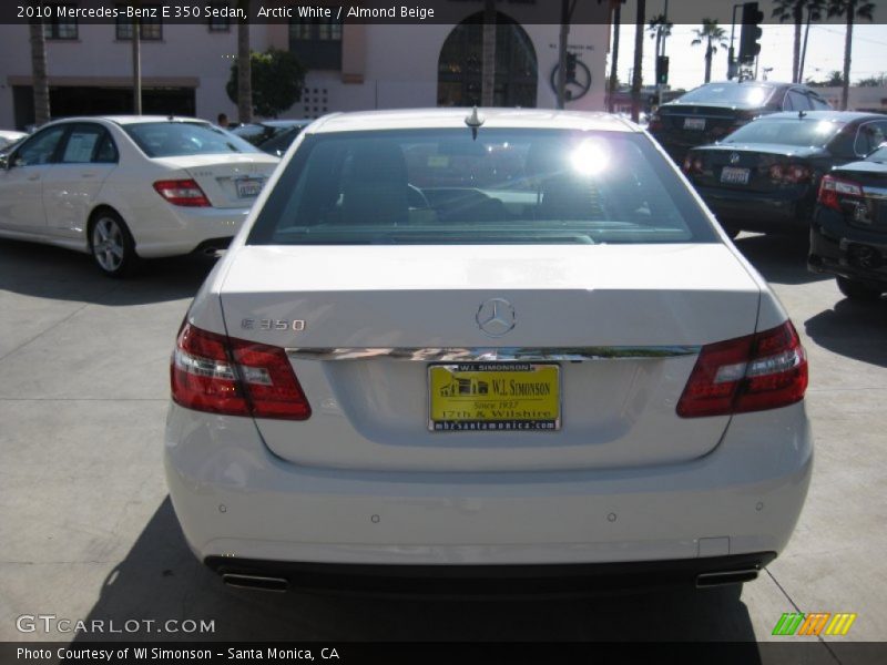 Arctic White / Almond Beige 2010 Mercedes-Benz E 350 Sedan