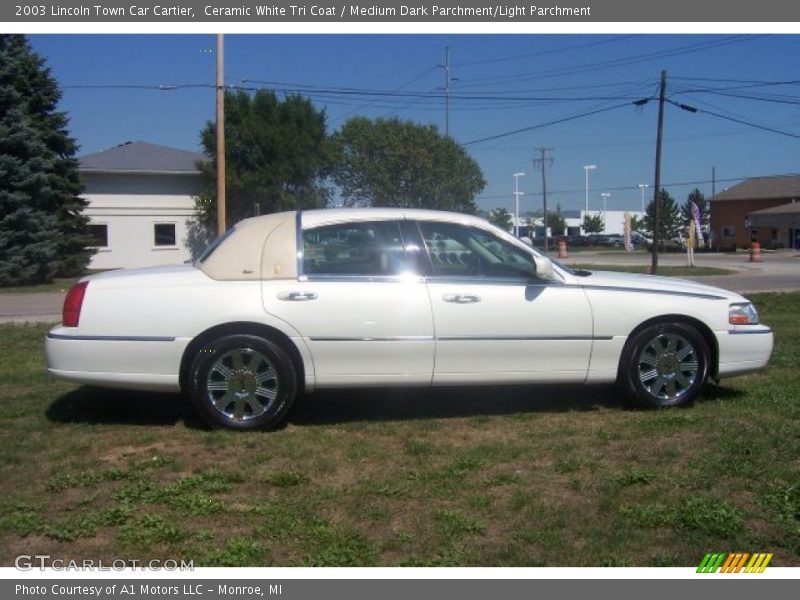 Ceramic White Tri Coat / Medium Dark Parchment/Light Parchment 2003 Lincoln Town Car Cartier