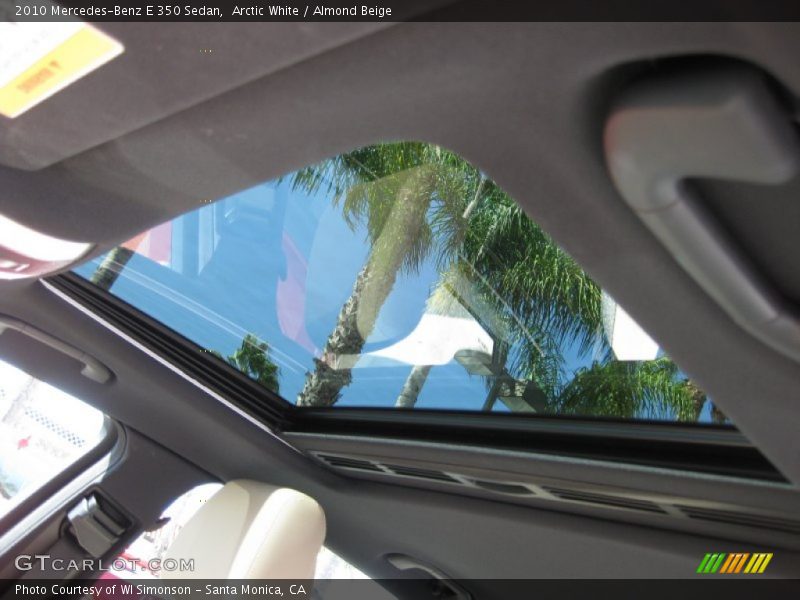 Arctic White / Almond Beige 2010 Mercedes-Benz E 350 Sedan