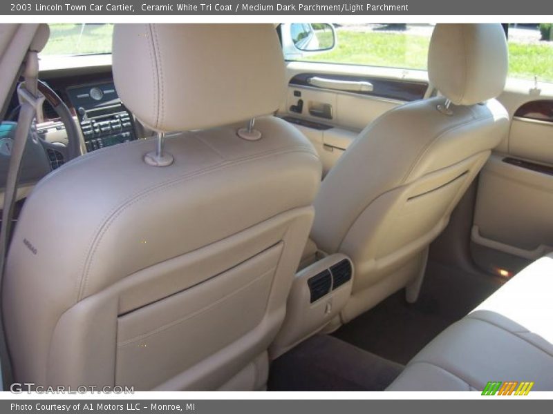 Ceramic White Tri Coat / Medium Dark Parchment/Light Parchment 2003 Lincoln Town Car Cartier