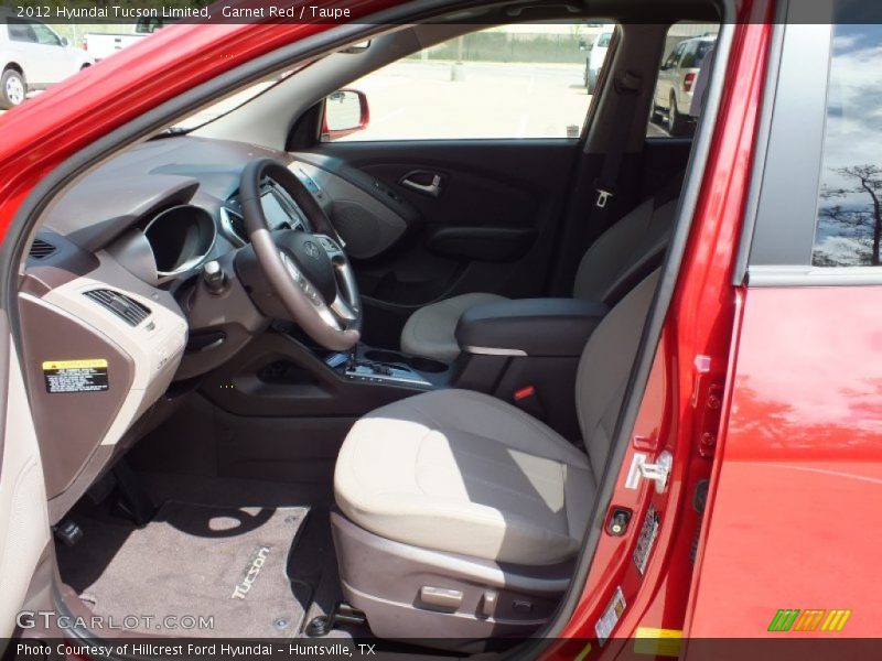 Garnet Red / Taupe 2012 Hyundai Tucson Limited