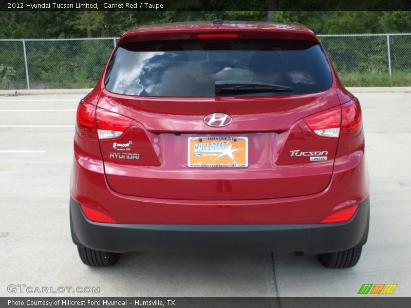 Garnet Red / Taupe 2012 Hyundai Tucson Limited