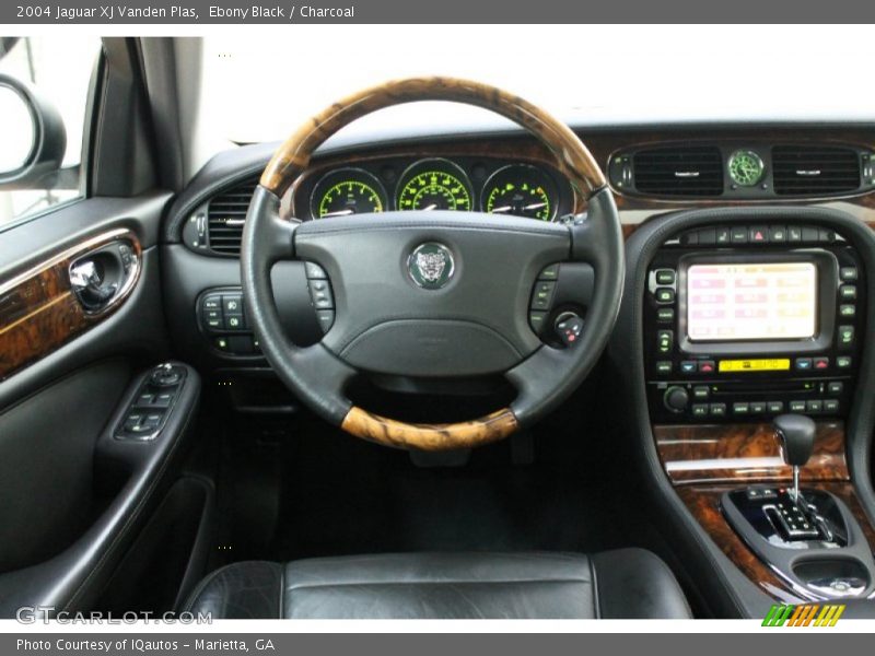 Dashboard of 2004 XJ Vanden Plas