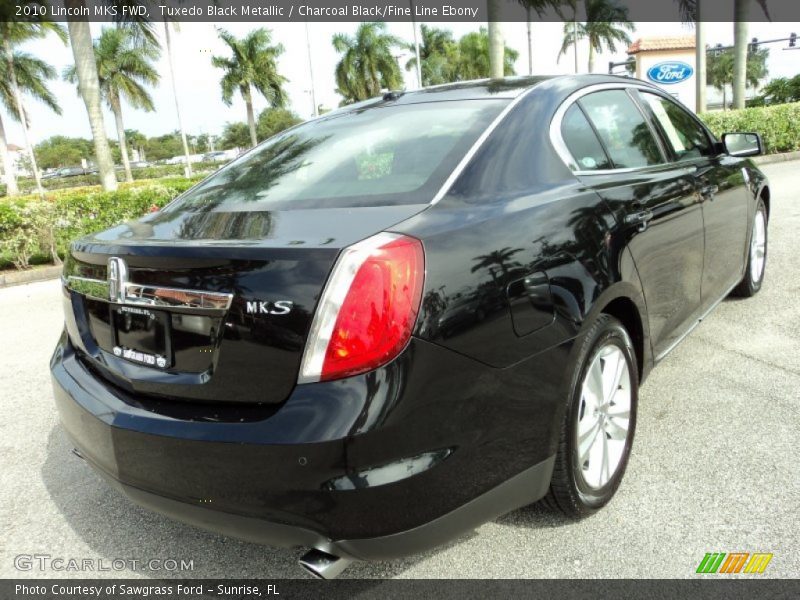 Tuxedo Black Metallic / Charcoal Black/Fine Line Ebony 2010 Lincoln MKS FWD
