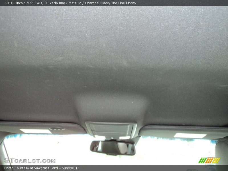 Tuxedo Black Metallic / Charcoal Black/Fine Line Ebony 2010 Lincoln MKS FWD