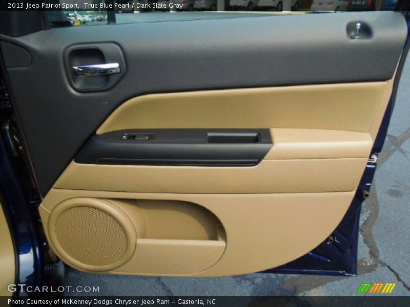 Door Panel of 2013 Patriot Sport