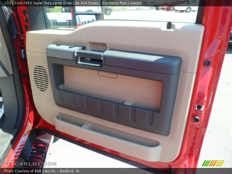 Door Panel of 2011 F450 Super Duty Lariat Crew Cab 4x4 Dually
