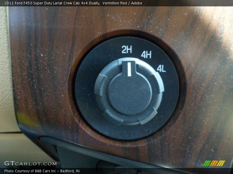 Controls of 2011 F450 Super Duty Lariat Crew Cab 4x4 Dually
