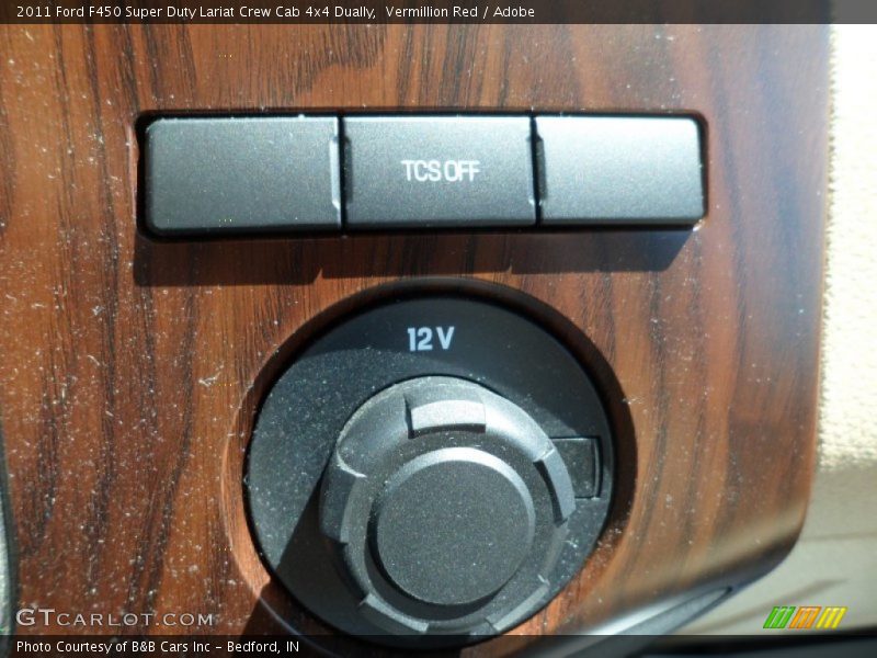 Controls of 2011 F450 Super Duty Lariat Crew Cab 4x4 Dually