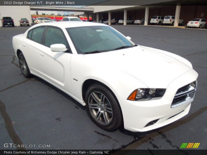 Bright White / Black 2013 Dodge Charger R/T