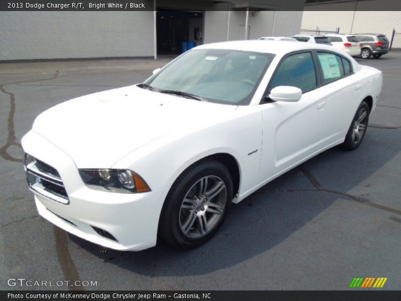 Bright White / Black 2013 Dodge Charger R/T