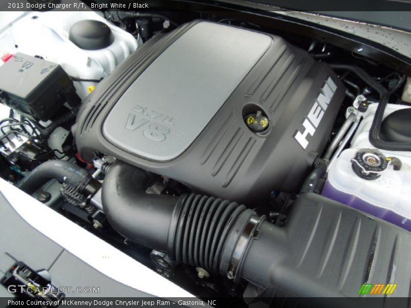 Bright White / Black 2013 Dodge Charger R/T