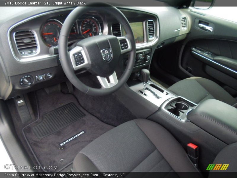 Bright White / Black 2013 Dodge Charger R/T