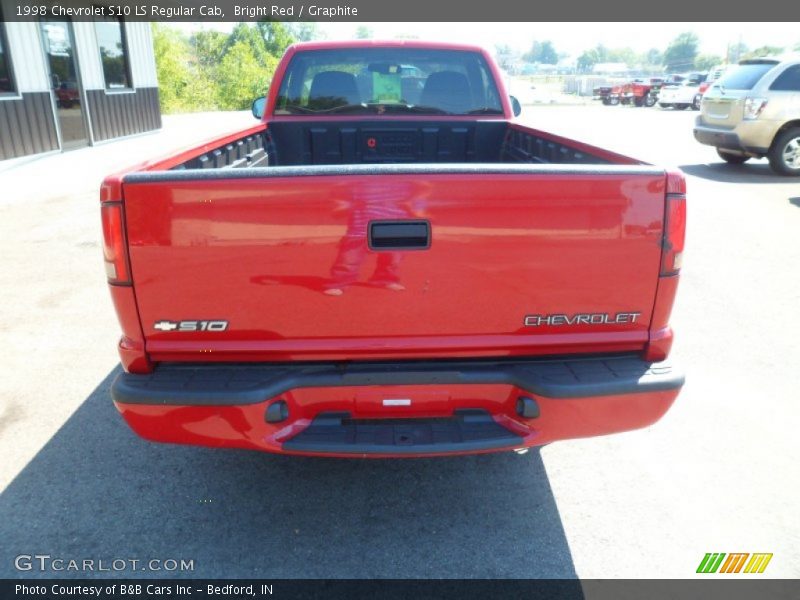 Bright Red / Graphite 1998 Chevrolet S10 LS Regular Cab
