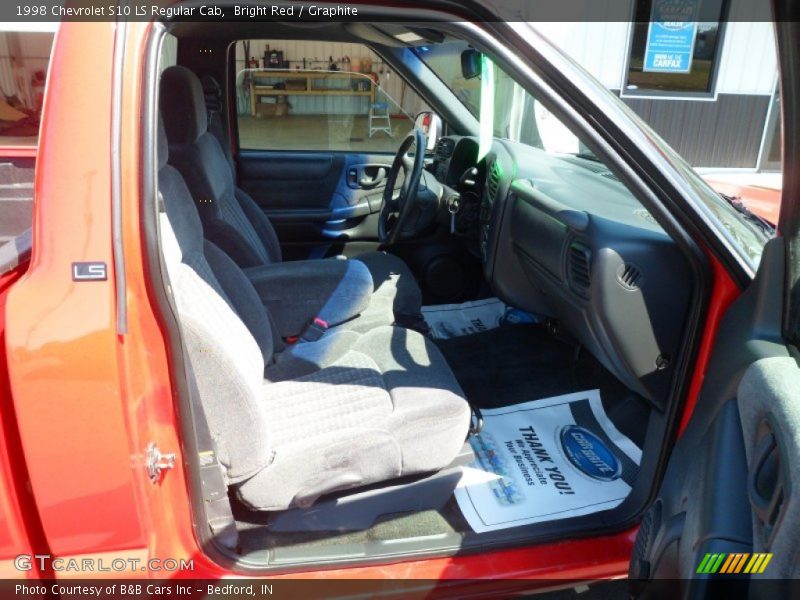 Bright Red / Graphite 1998 Chevrolet S10 LS Regular Cab