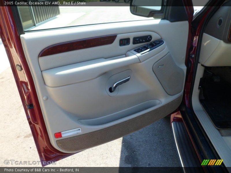 Red E / Shale 2005 Cadillac Escalade ESV AWD