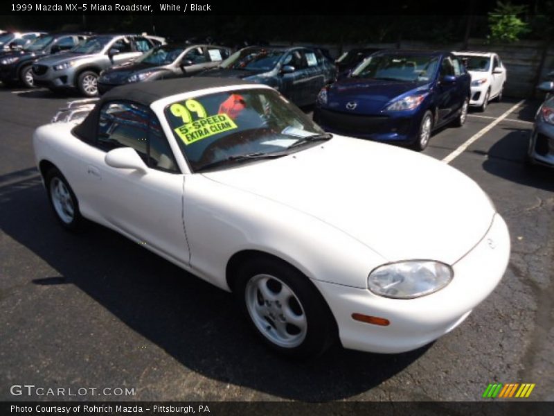 White / Black 1999 Mazda MX-5 Miata Roadster