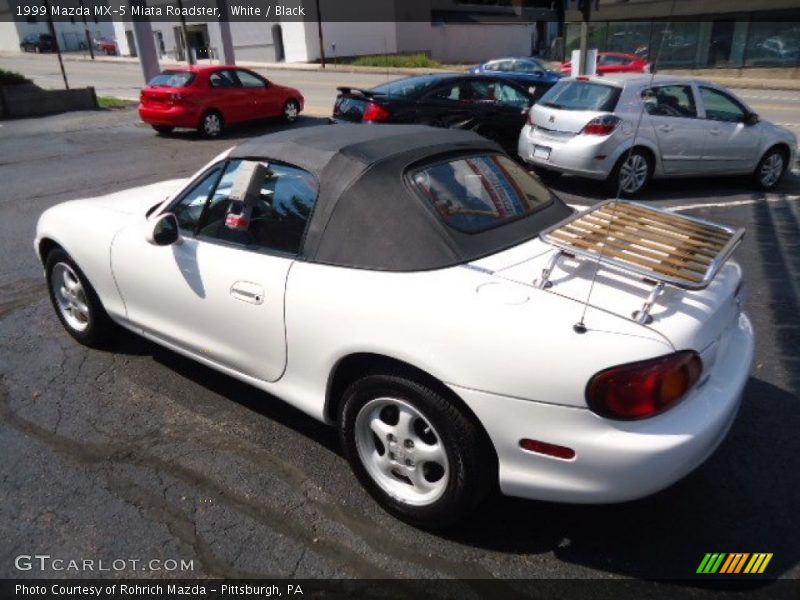 White / Black 1999 Mazda MX-5 Miata Roadster