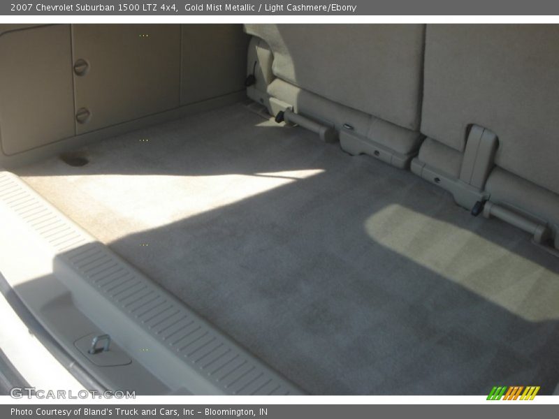 Gold Mist Metallic / Light Cashmere/Ebony 2007 Chevrolet Suburban 1500 LTZ 4x4