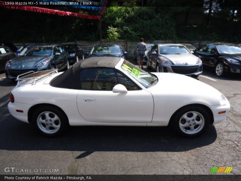 White / Black 1999 Mazda MX-5 Miata Roadster