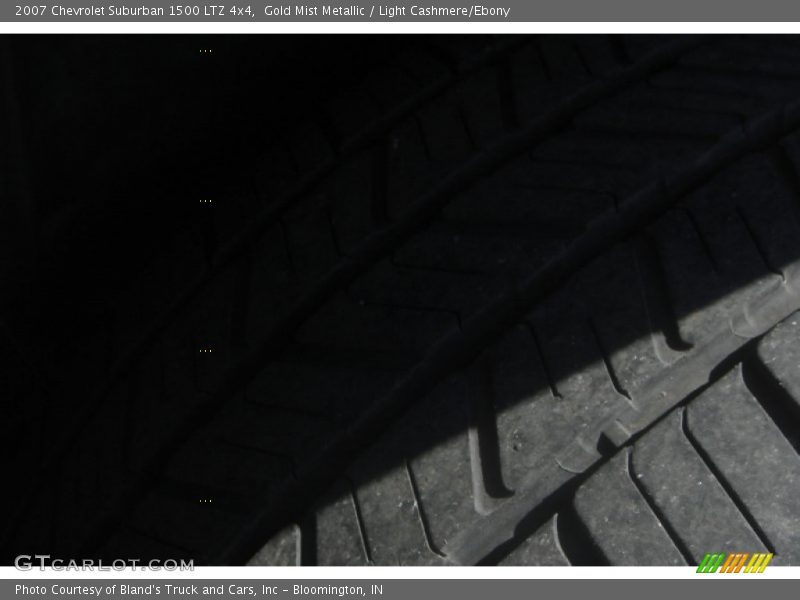 Gold Mist Metallic / Light Cashmere/Ebony 2007 Chevrolet Suburban 1500 LTZ 4x4