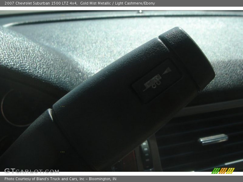 Gold Mist Metallic / Light Cashmere/Ebony 2007 Chevrolet Suburban 1500 LTZ 4x4