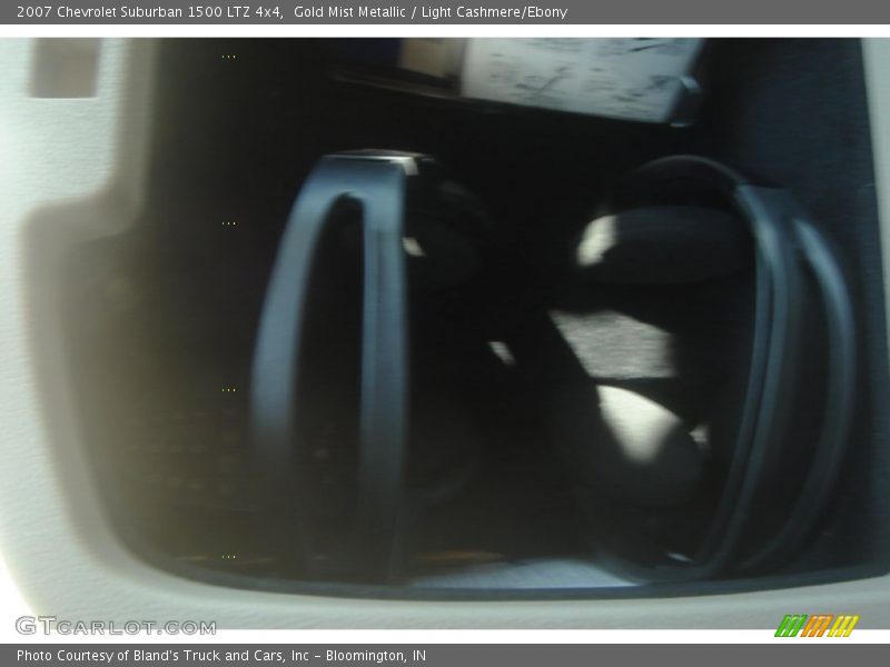 Gold Mist Metallic / Light Cashmere/Ebony 2007 Chevrolet Suburban 1500 LTZ 4x4