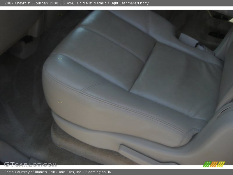 Gold Mist Metallic / Light Cashmere/Ebony 2007 Chevrolet Suburban 1500 LTZ 4x4