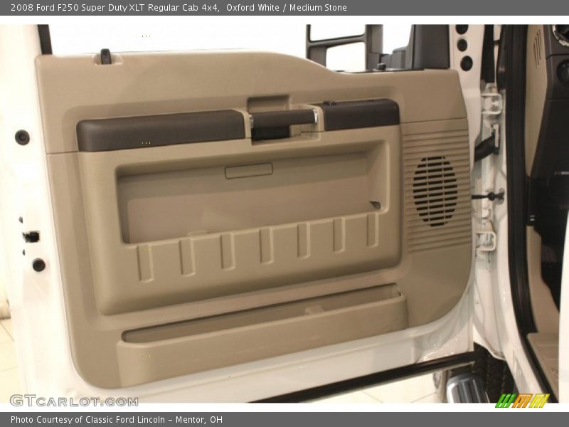 Door Panel of 2008 F250 Super Duty XLT Regular Cab 4x4