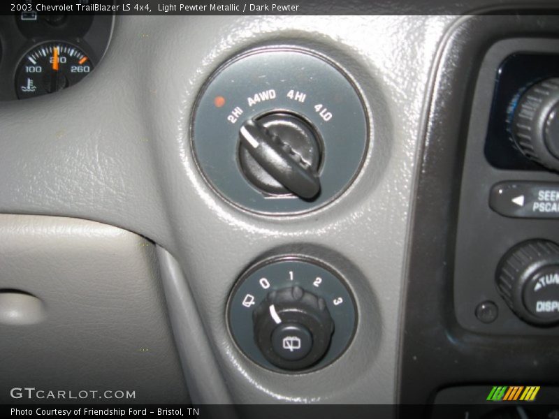 Light Pewter Metallic / Dark Pewter 2003 Chevrolet TrailBlazer LS 4x4
