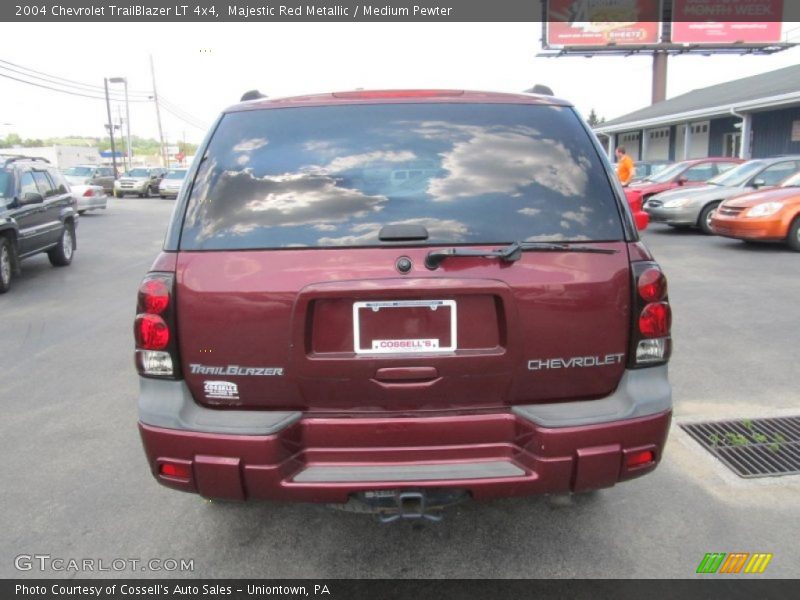 Majestic Red Metallic / Medium Pewter 2004 Chevrolet TrailBlazer LT 4x4