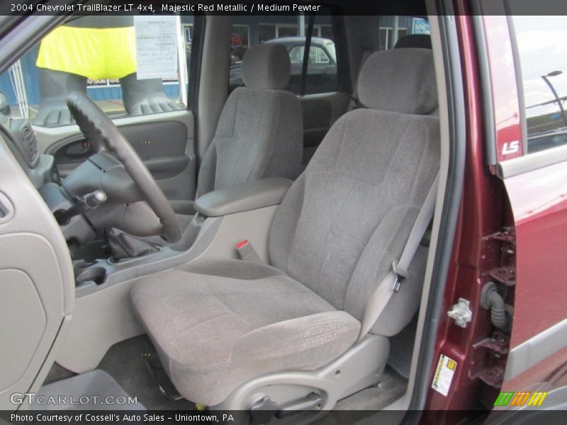 Majestic Red Metallic / Medium Pewter 2004 Chevrolet TrailBlazer LT 4x4