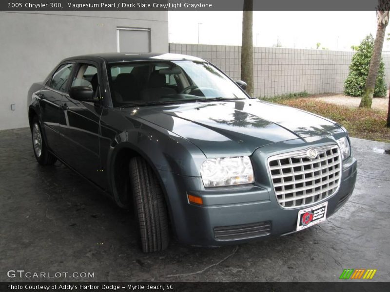 Magnesium Pearl / Dark Slate Gray/Light Graystone 2005 Chrysler 300