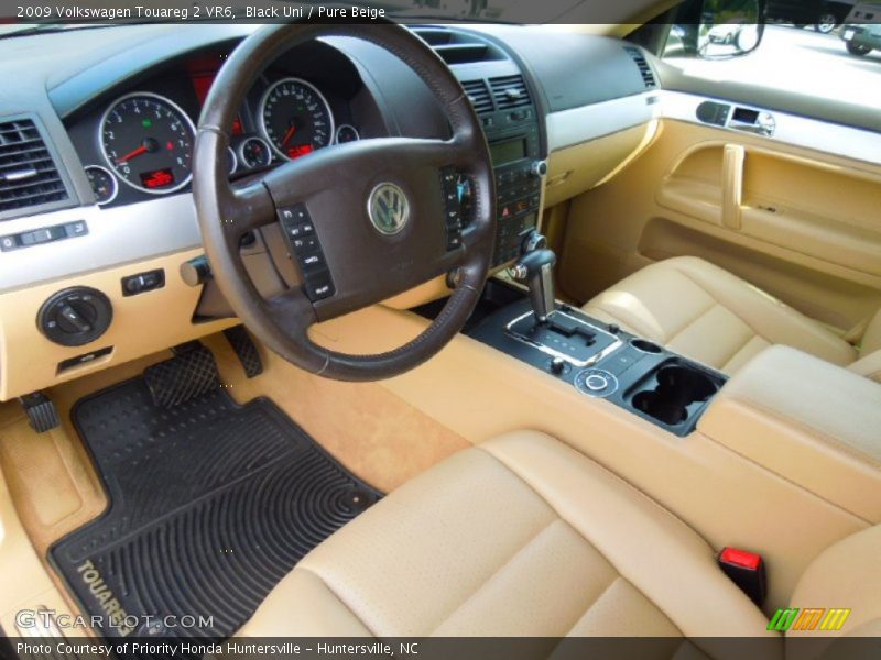 Black Uni / Pure Beige 2009 Volkswagen Touareg 2 VR6