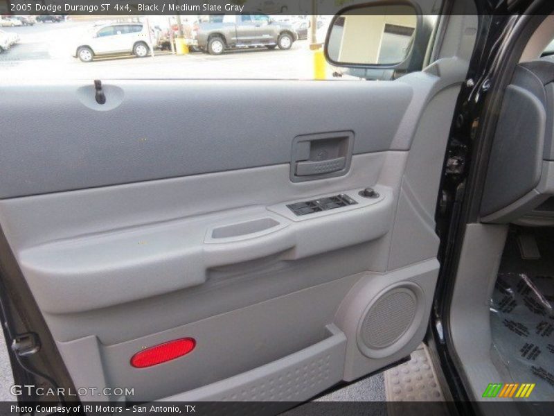 Black / Medium Slate Gray 2005 Dodge Durango ST 4x4