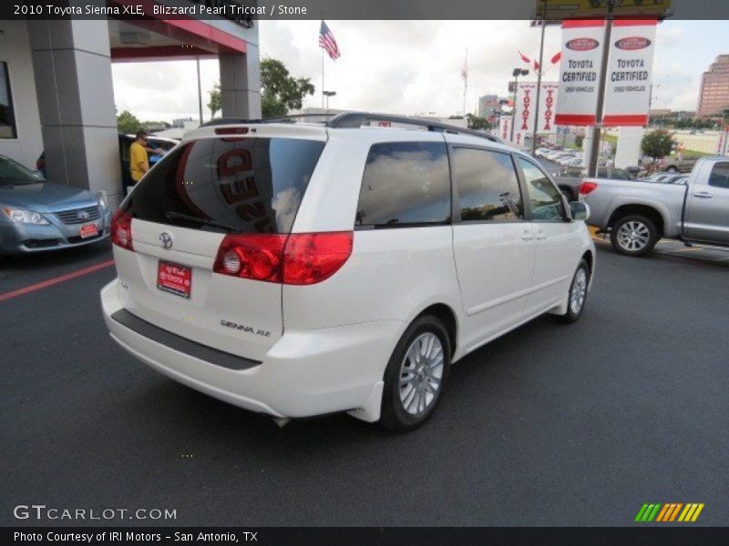 Blizzard Pearl Tricoat / Stone 2010 Toyota Sienna XLE