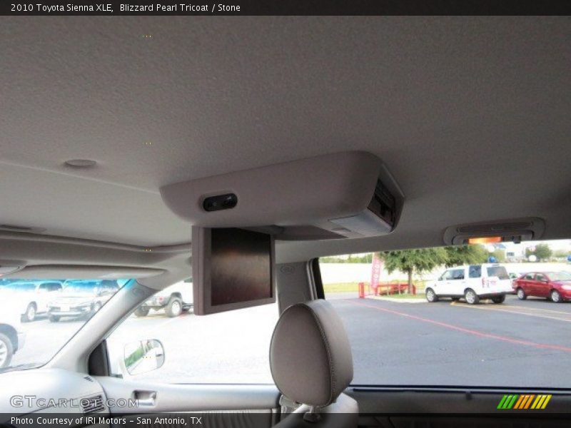 Blizzard Pearl Tricoat / Stone 2010 Toyota Sienna XLE