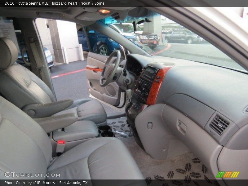 Blizzard Pearl Tricoat / Stone 2010 Toyota Sienna XLE