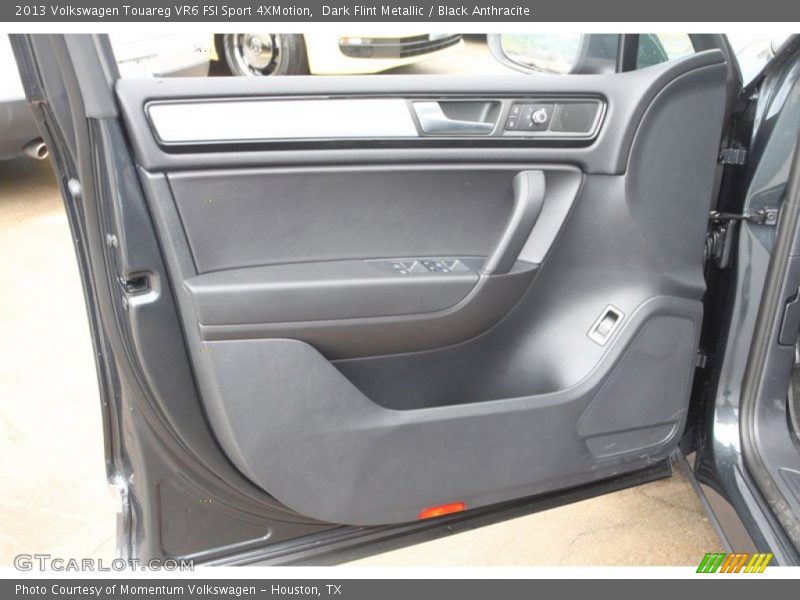 Dark Flint Metallic / Black Anthracite 2013 Volkswagen Touareg VR6 FSI Sport 4XMotion