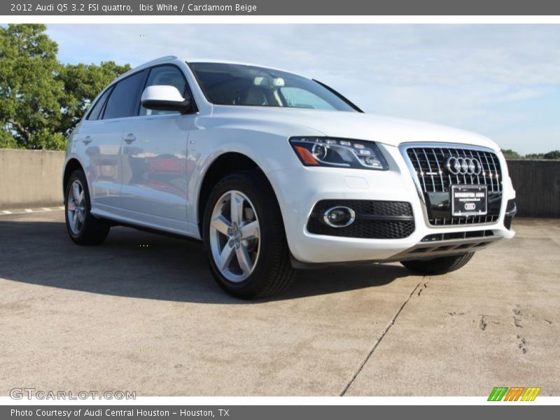 Ibis White / Cardamom Beige 2012 Audi Q5 3.2 FSI quattro