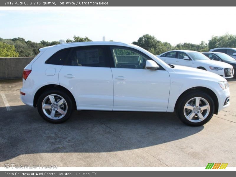 Ibis White / Cardamom Beige 2012 Audi Q5 3.2 FSI quattro
