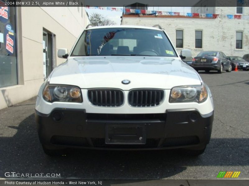 Alpine White / Black 2004 BMW X3 2.5i