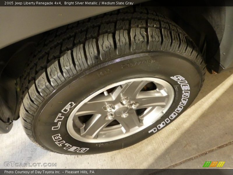 Bright Silver Metallic / Medium Slate Gray 2005 Jeep Liberty Renegade 4x4