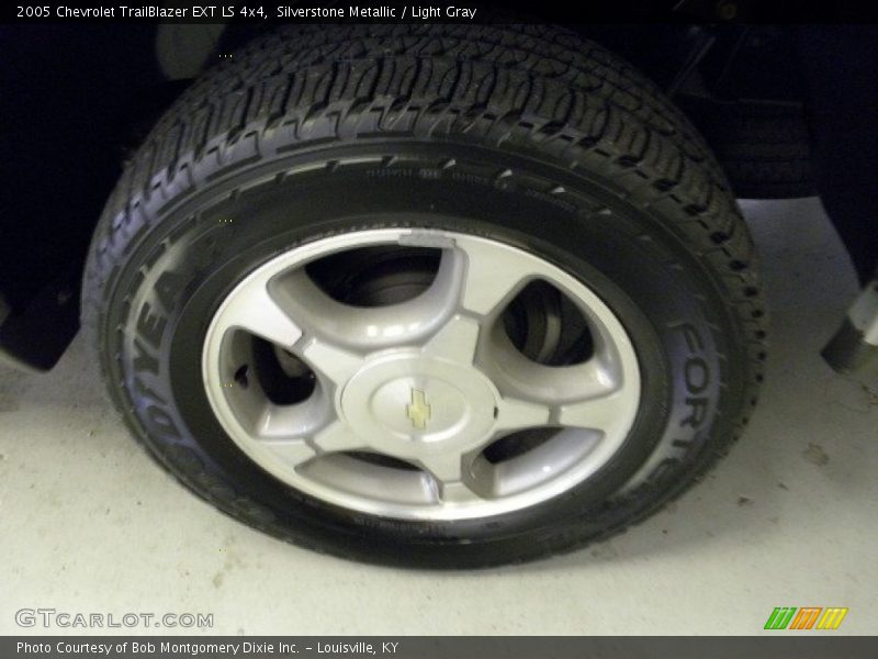 Silverstone Metallic / Light Gray 2005 Chevrolet TrailBlazer EXT LS 4x4