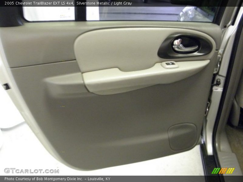 Silverstone Metallic / Light Gray 2005 Chevrolet TrailBlazer EXT LS 4x4