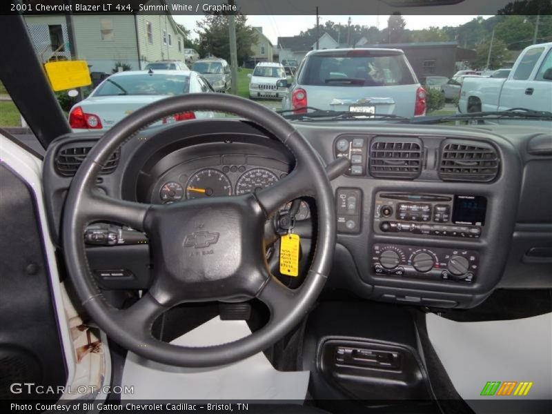 Summit White / Graphite 2001 Chevrolet Blazer LT 4x4