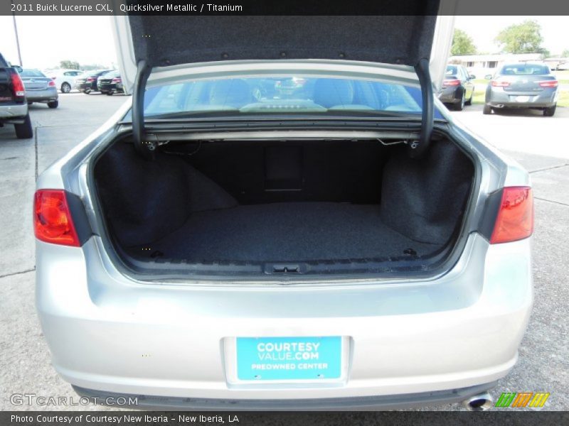 Quicksilver Metallic / Titanium 2011 Buick Lucerne CXL