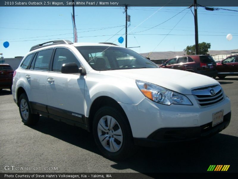 Satin White Pearl / Warm Ivory 2010 Subaru Outback 2.5i Wagon