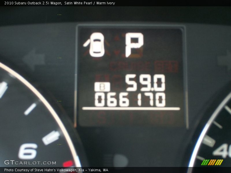 Satin White Pearl / Warm Ivory 2010 Subaru Outback 2.5i Wagon
