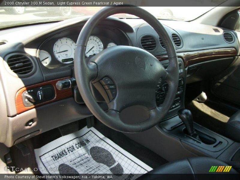 Light Cypress Green Pearlcoat / Agate 2000 Chrysler 300 M Sedan